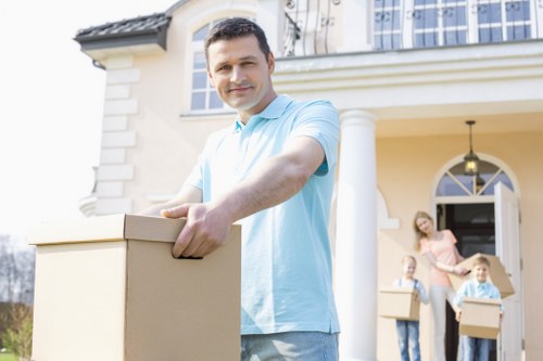 Local movers serving homes and businesses in Upper Walthamstow