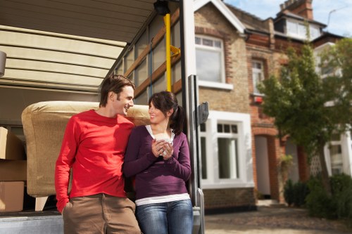 Local van service for furniture and box transport