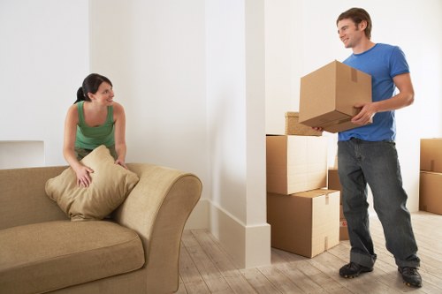 Local moving truck service for Upper Walthamstow customers